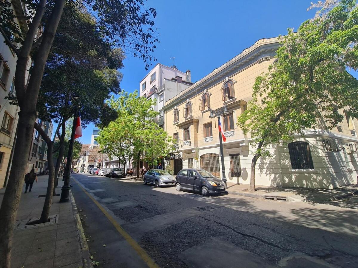 Oceana Suites Lastarria, En Cerro Santa Lucia Santiago Exterior photo